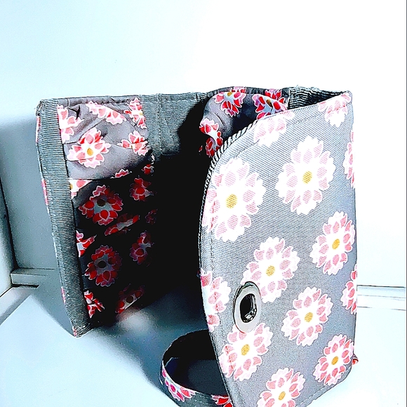 Lilly Bit foldable Pink and Grey Diaper Clutch with strap - Picture 10 of 14